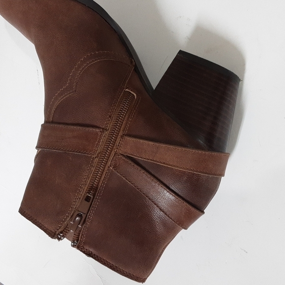 Bella Vita Women's Bronx Western  festival leather ankle Boots  7.5M rodeo Y2K - Picture 7 of 13